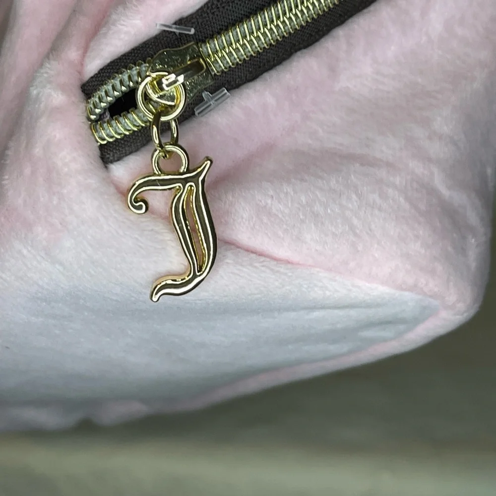 Juicy Couture Light Pink Cosmetic Case - Picture 3 of 5